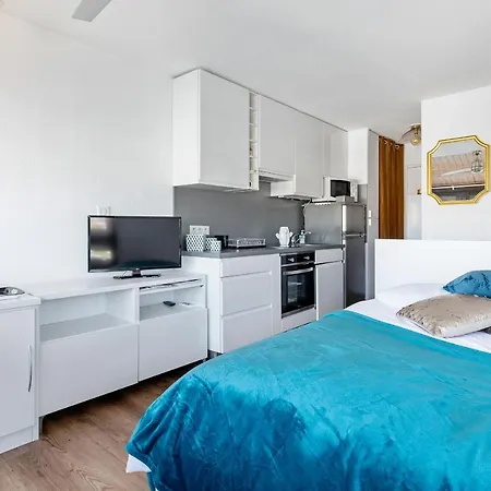 Naturiste Venus Panoramic View *